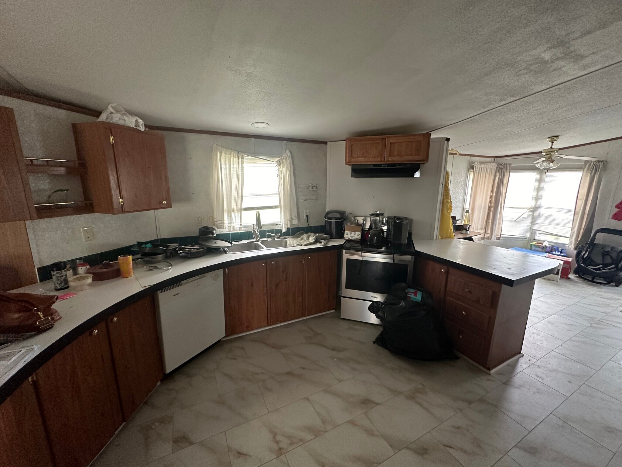 Building Photo - 39 Tiffany Dr