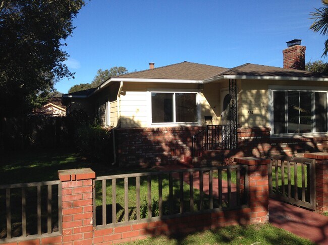 Primary Photo - 261 Lerwick Drive