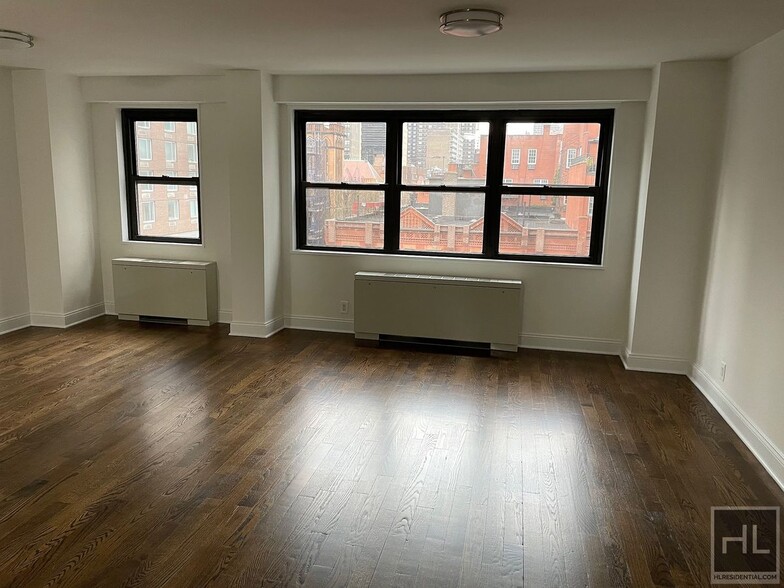 Primary Photo - E 88th St