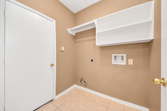 Building Photo - 4703 Zachary Ln