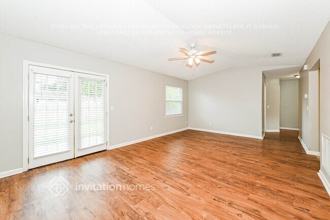 Building Photo - 3943 San Pablo Rd S