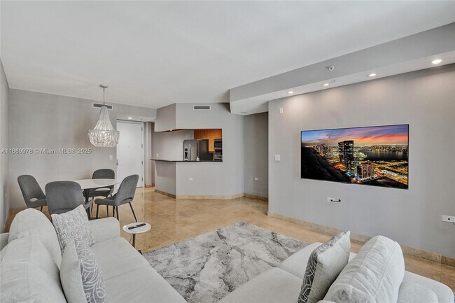 Building Photo - 801 Brickell Key Blvd