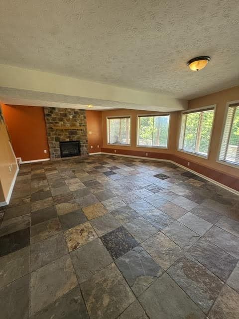 Building Photo - Mountain Home with Panoramic Skyline Drive Views available June 30th!