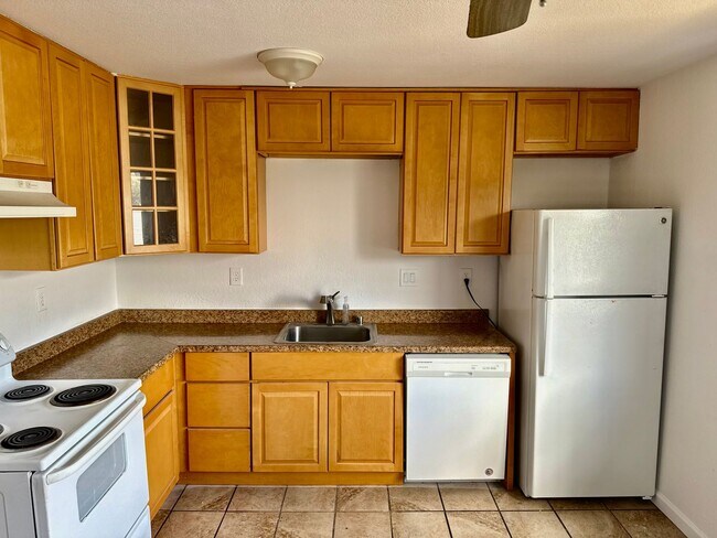 Building Photo - Charming 2-Bedroom Condo in Antioch