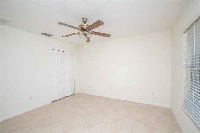Building Photo - 14780 Edgemere Dr