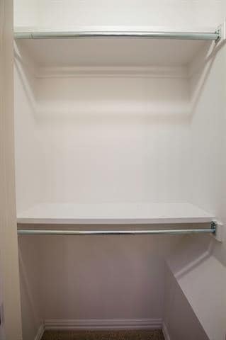 Building Photo - 8100 Rosemont Dr