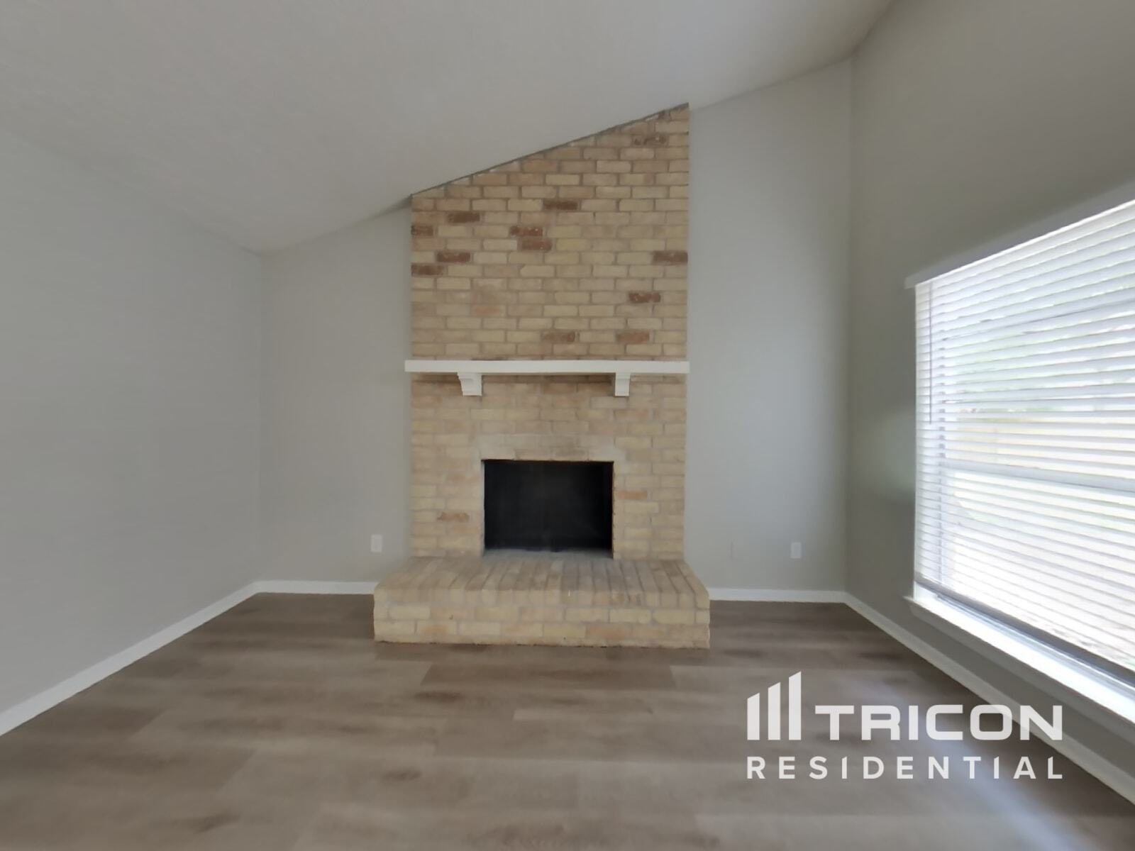 Building Photo - 7022 Sandy Knolls Dr