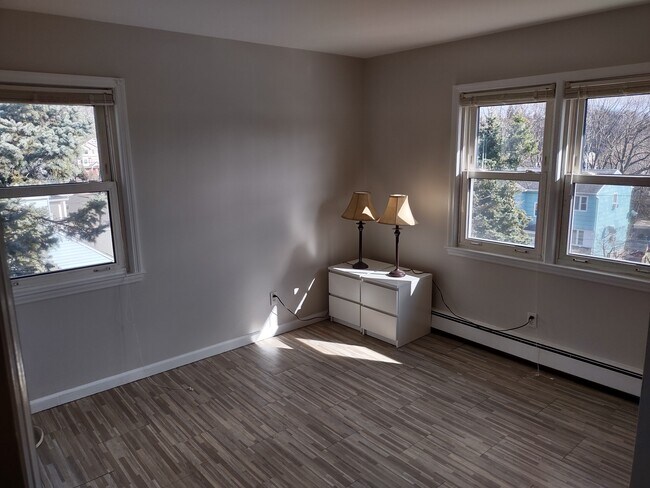 BR - New Floors/Paint - 28 Beechwood Ave