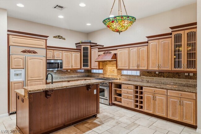 Building Photo - 8216 Rusty Sandstone Ct