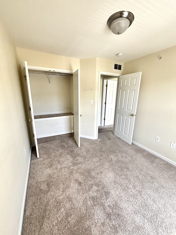 Building Photo - 187 Cartledge Ln