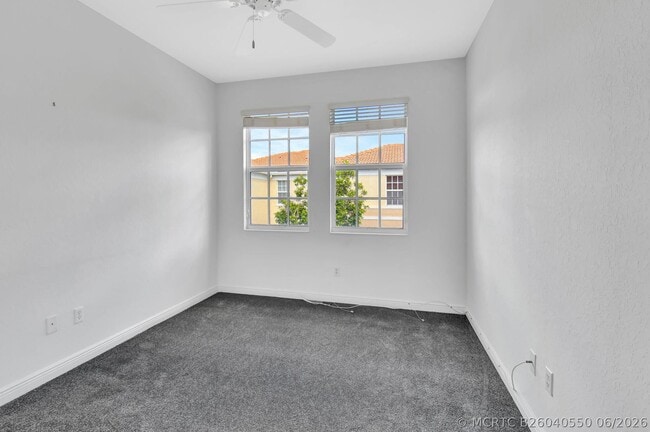 Building Photo - 838 NW 83rd Ln