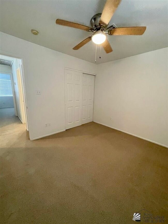 Building Photo - 10736 Calle Raquel