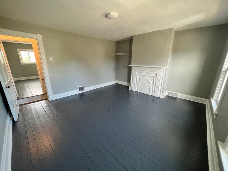 Master Bedroom - 315 E 18th Ave
