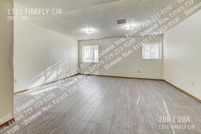 Building Photo - 1311 Firefly Cir