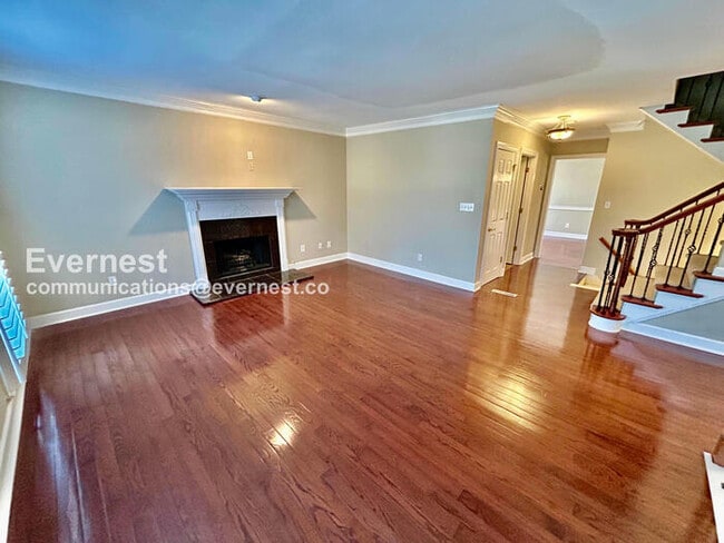 Building Photo - 7500 Roswell Rd