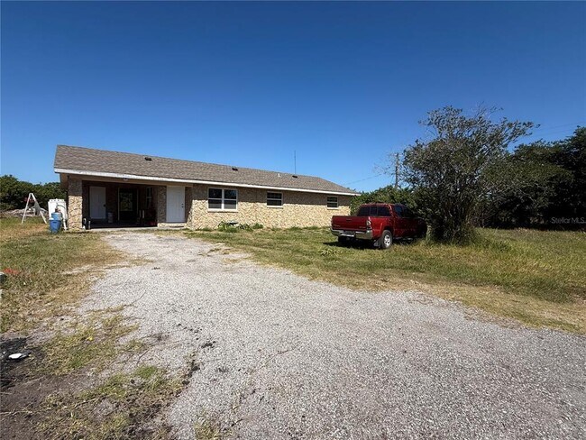 Building Photo - 2122 Gulf City Rd