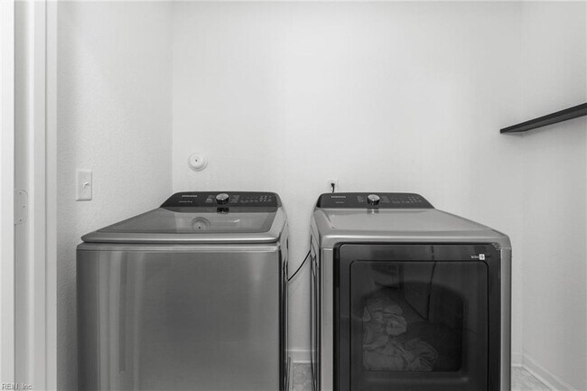 Building Photo - 5124 Cora Anne Ln