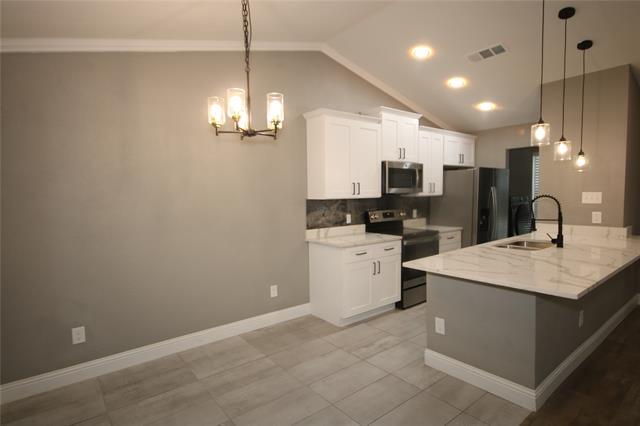 Building Photo - 5406 Yaupon Dr