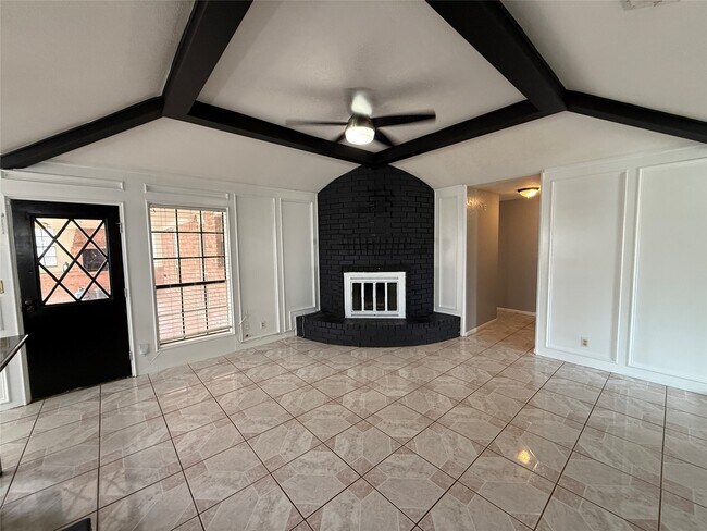 Building Photo - 11611 Stone Bridge Dr