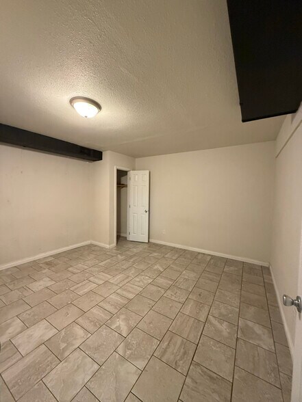 Building Photo - 301 Adams St