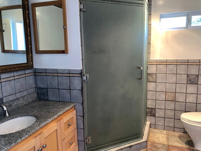 Building Photo - 1727 Franklin St