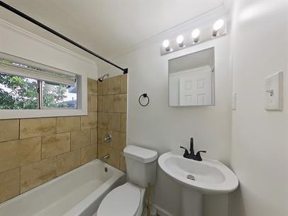 Building Photo - 230 Daffodil St