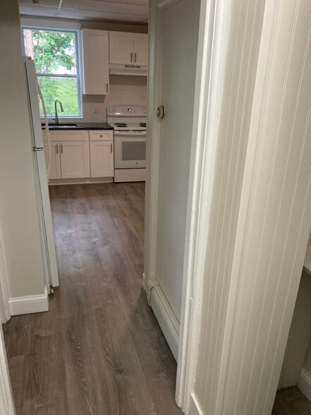 Building Photo - 115 Northampton Rd