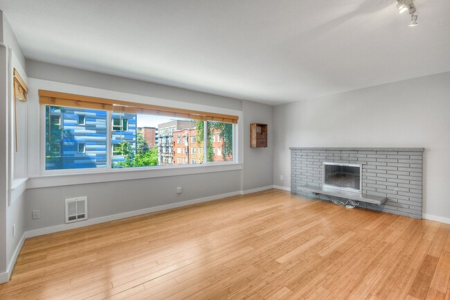 Building Photo - Capitol Hill Urban Living
