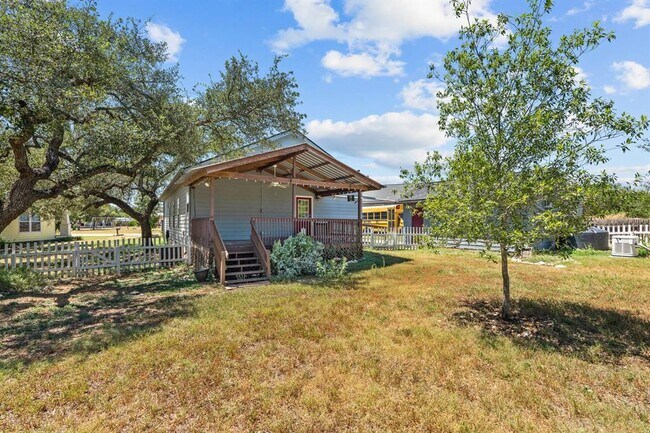 Building Photo - 289 Heatherwood Dr