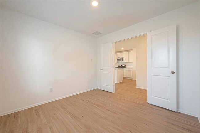 Building Photo - 5107 Sunvalley Bend Dr