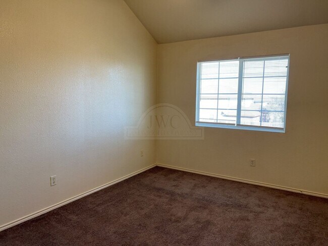 Building Photo - 4204 Gus Dr