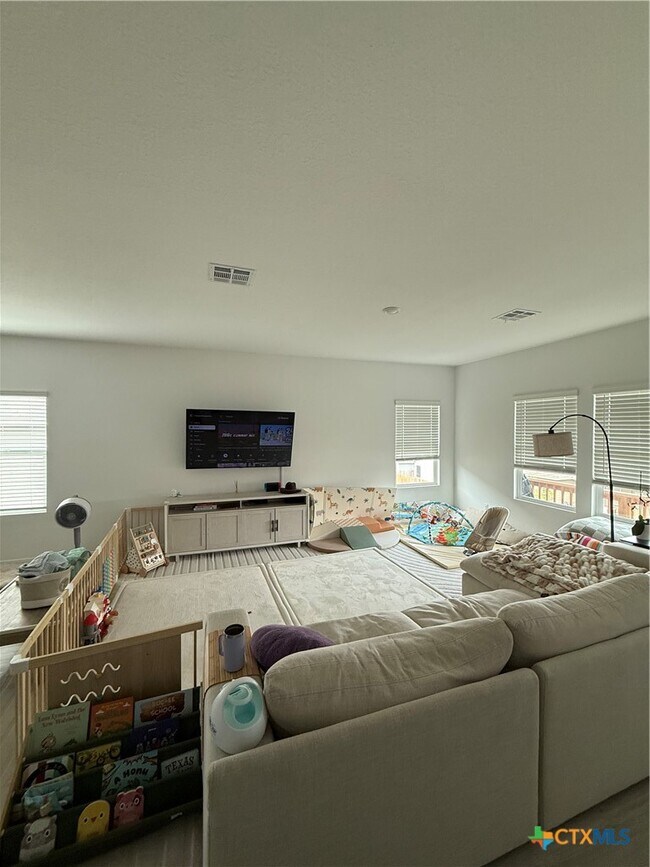 Building Photo - 12915 Sage