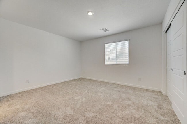 Building Photo - 10772 Paget Ct