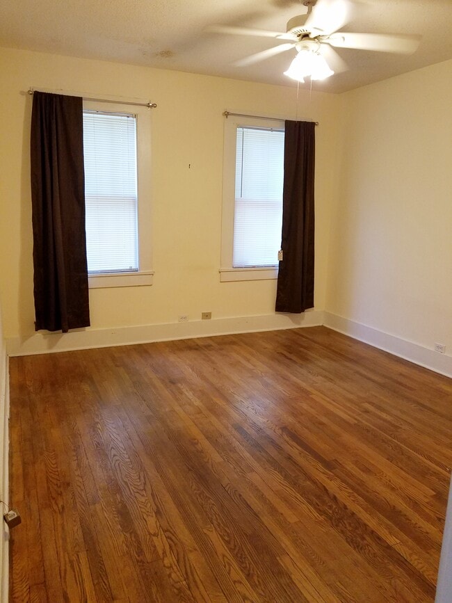 Building Photo - 1509 Troupe St