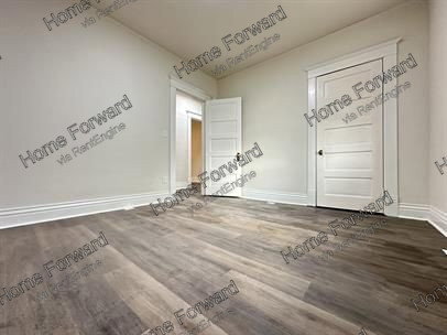 Building Photo - 463 Linden Ave