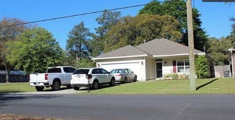 Primary Photo - 349 Fir Ave