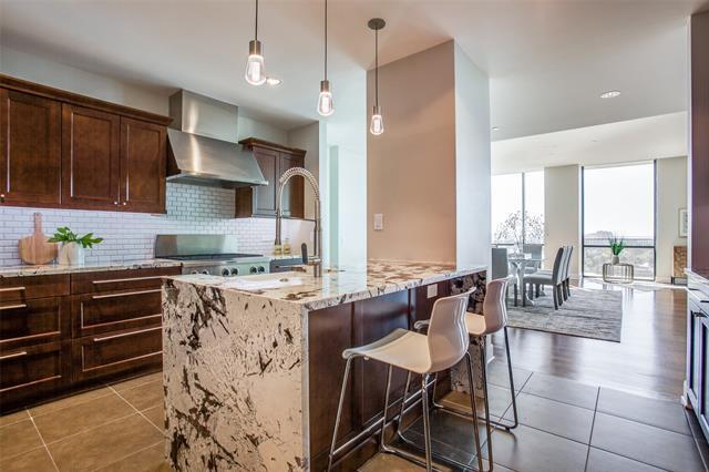 Building Photo - 5656 N Central Expy