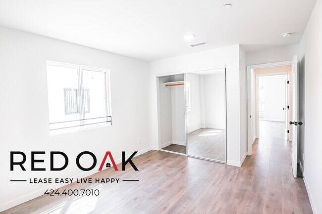Building Photo - BRAND NEW Spacious Three Bedroom With NEW ...