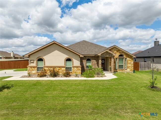 Building Photo - 2509 Meadow Lark Dr