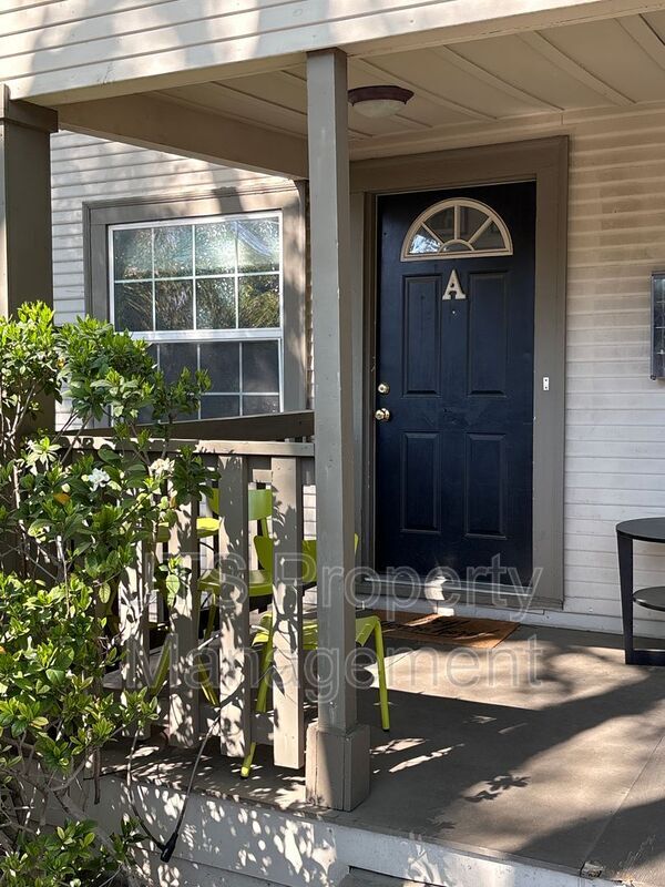 Building Photo - 1233 V St