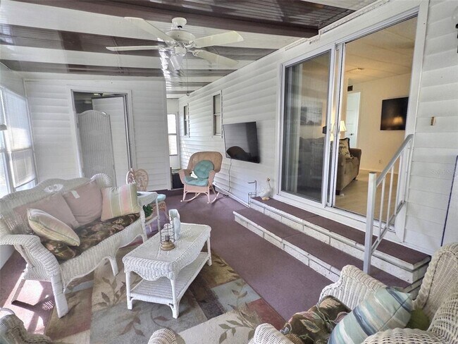 Building Photo - 46 E Palm Forest Dr