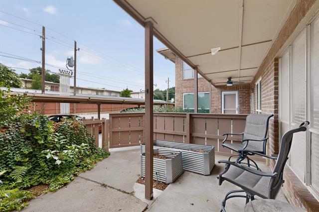 Building Photo - 10530 Stone Canyon Rd