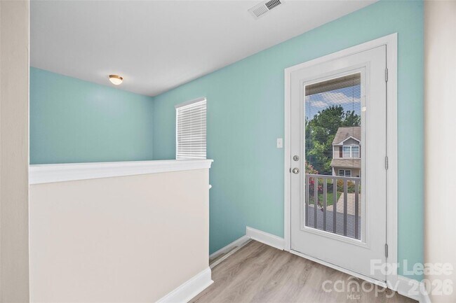 Building Photo - 2090 Shady Pond Dr