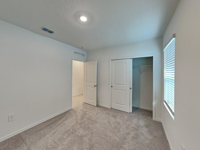 Building Photo - 4760 Yellow Elder Wy