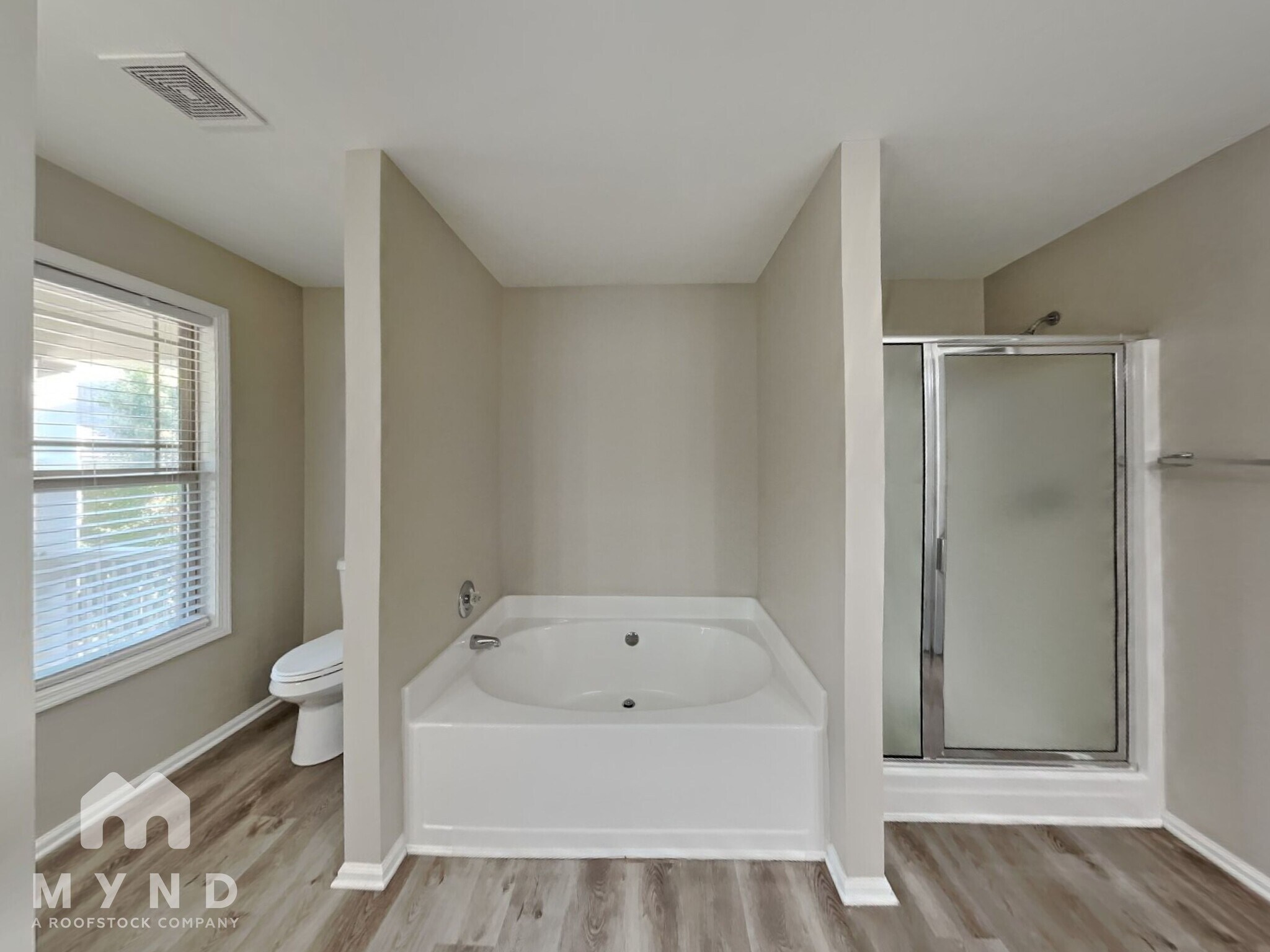 Building Photo - 1620 Chattahoochee Ct