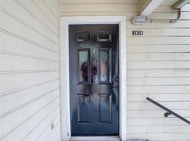 Building Photo - 1037 S Hiawassee Rd