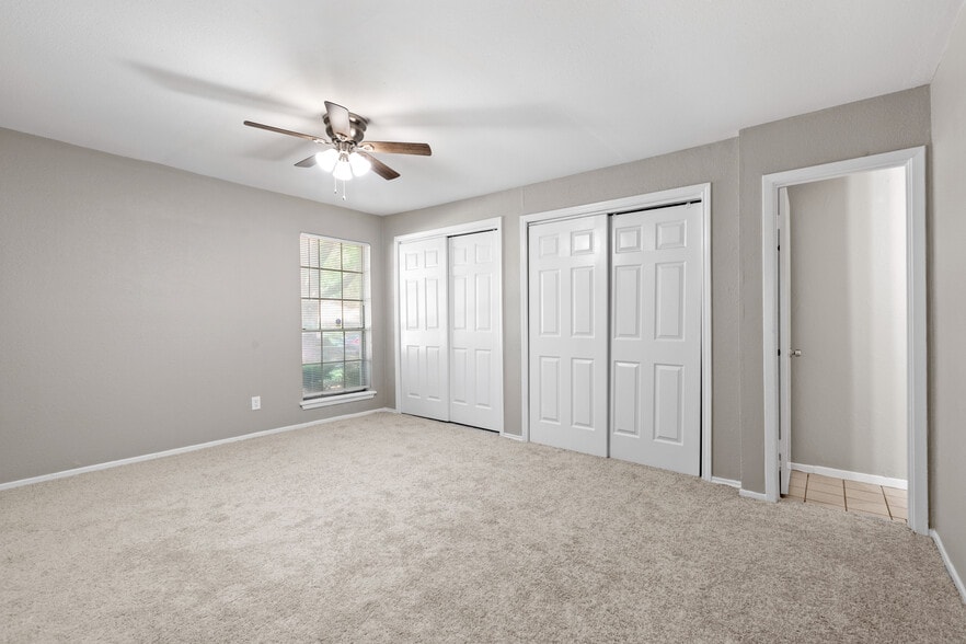 Building Photo - Room in Duplex on Segura Ct S