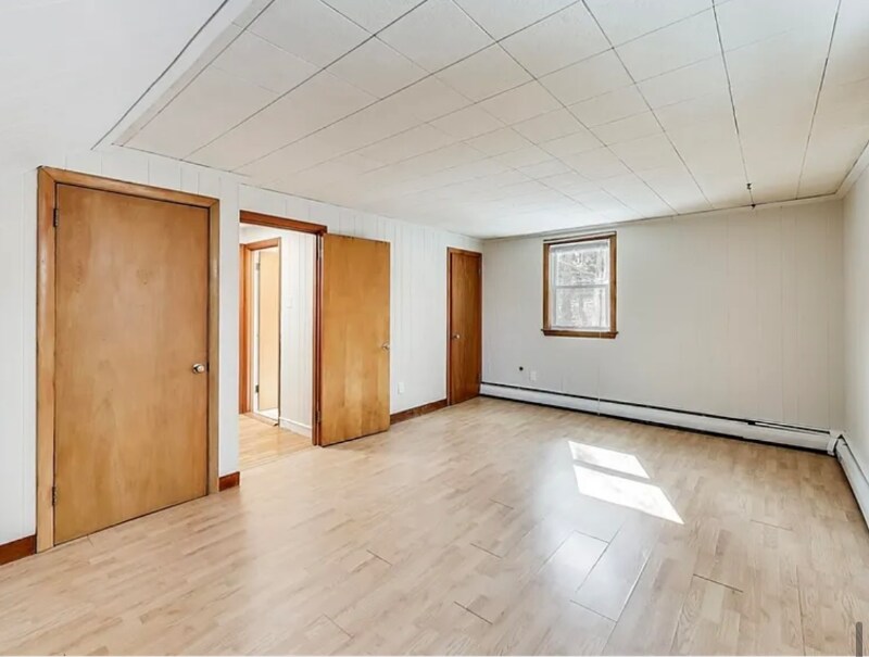 Building Photo - 215 Blue Hill Dr