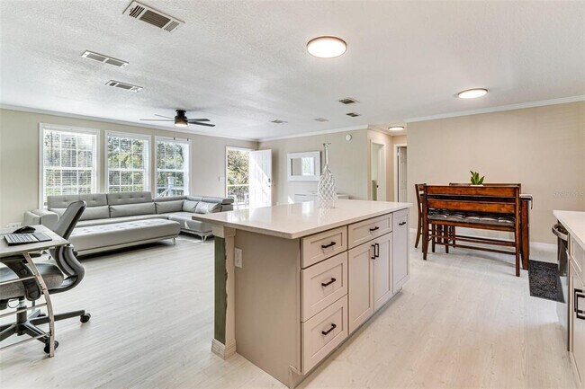 Building Photo - 8125 Shelley Trail