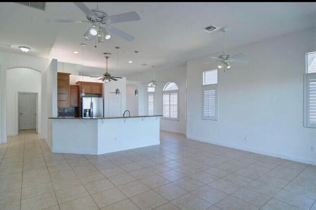 Building Photo - 3612 Grove Ct
